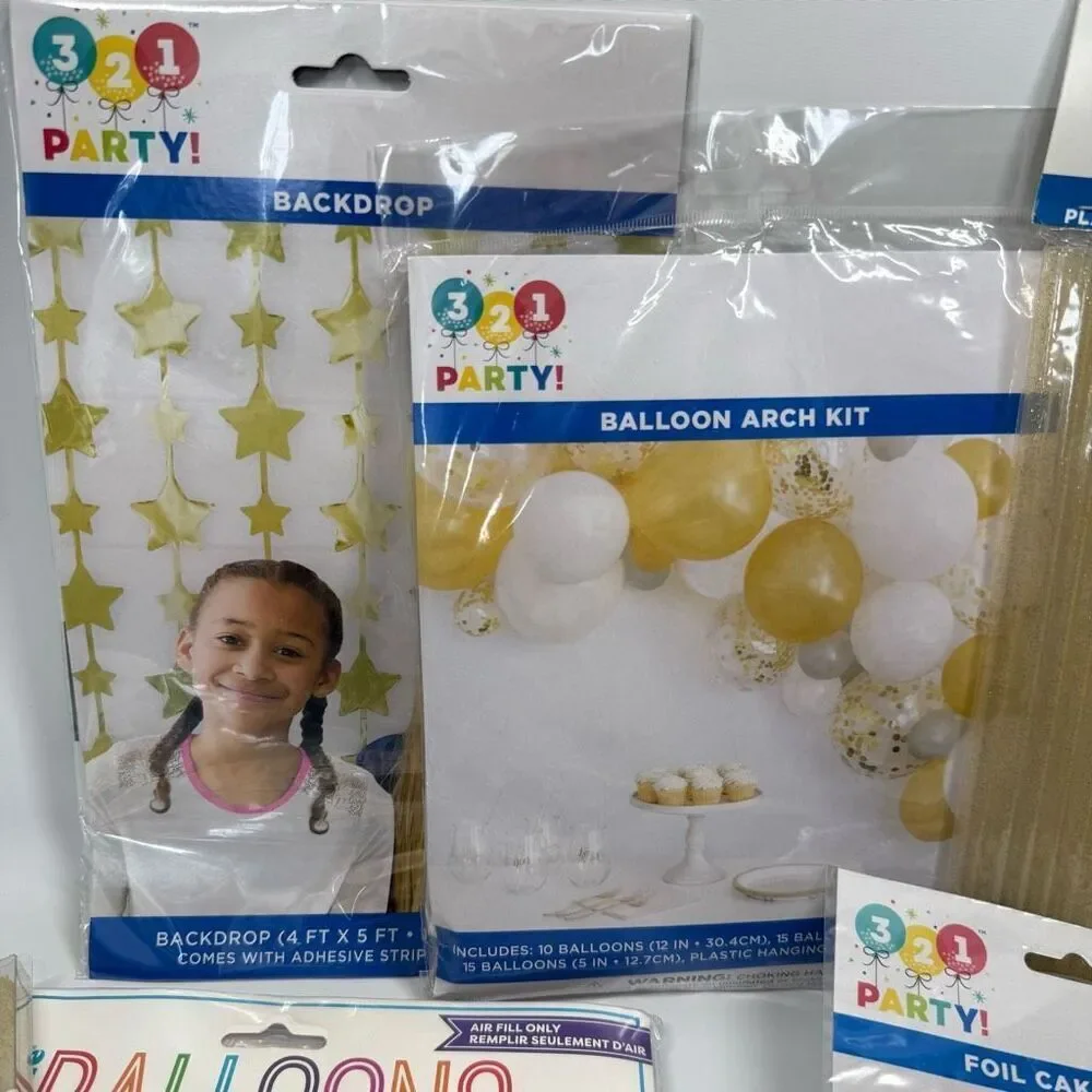 D13   Party City Party Decorations- 11 piece Let's party cheers birthday party d